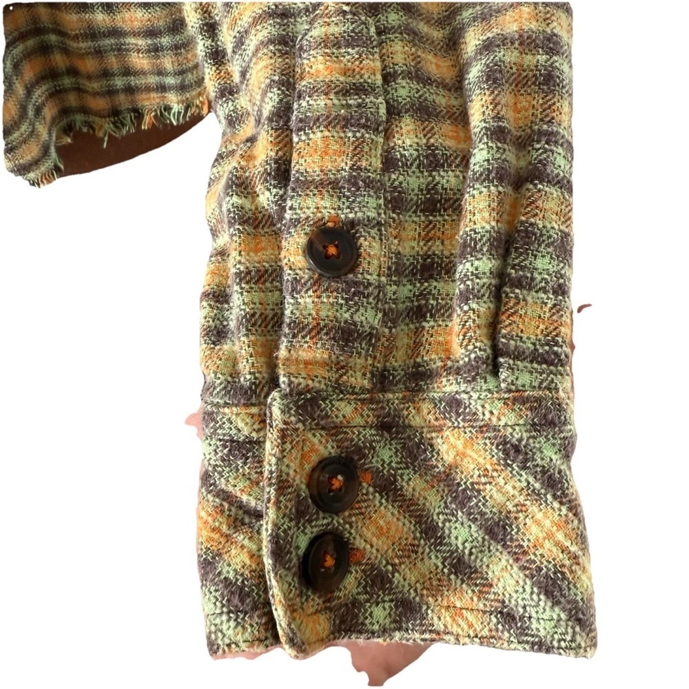 BDG Women Size XS Green Orange Brown Plaid Cropped Flannel  Raw Hem Oversized - Picture 12 of 15